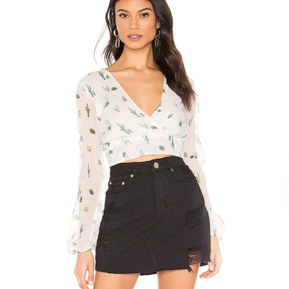 Superdown Tops - Superdown Cheyenne Crop Top in White Cactus